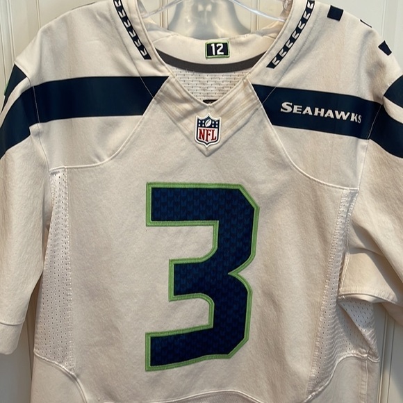 Russell Wilson 🎈sale🎈Seahawks NFL shirt - Picture 2 of 7